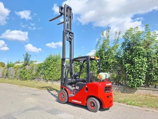 Four wheel front forklift Hangcha XF25G - 11