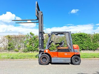 Four wheel front forklift Toyota 7FBMF50 - 6