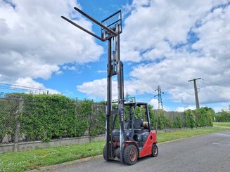 Four wheel front forklift Hangcha CPYD25