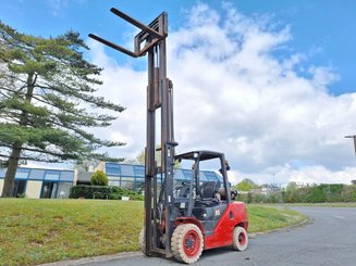 Four wheel front forklift Hangcha XF35G - 2