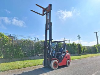 Four wheel front forklift Hangcha XF35G - 2