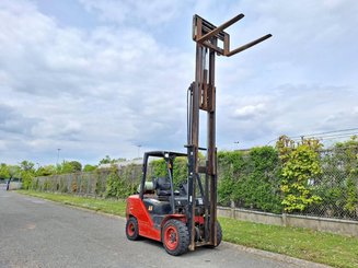 Four wheel front forklift Hangcha CPYD35 - 3