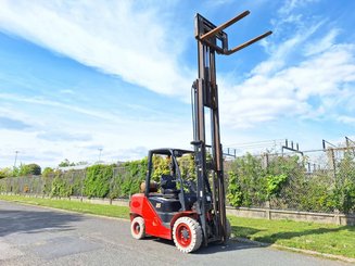 Four wheel front forklift Hangcha XF35G - 5