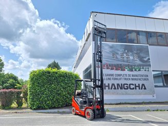 Four wheel front forklift Hangcha XF18G-2