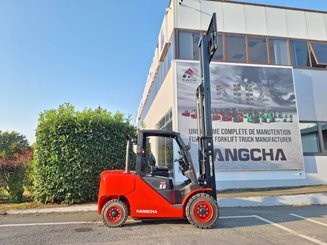 Four wheel front forklift Hangcha XF50D - 9