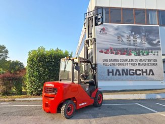 Four wheel front forklift Hangcha XF50D - 11