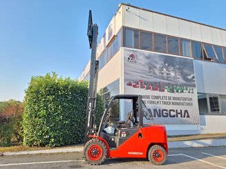 Four wheel front forklift Hangcha XF50D - 8