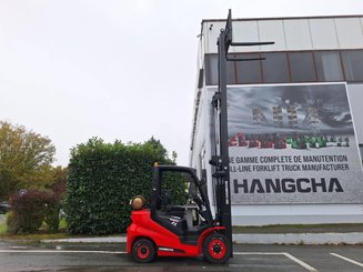 Four wheel front forklift Hangcha XF25G-2