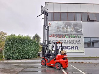 Four wheel front forklift Hangcha XF25G-2
