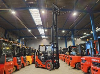 Four wheel front forklift Hangcha XF25G-2