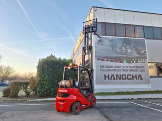 Four wheel front forklift Hangcha XF25G-2 - 11