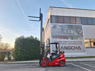 Four wheel front forklift Hangcha XF25G-2 - 8