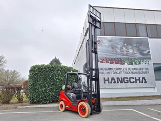 Four wheel front forklift Hangcha XF35G-2