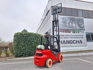 Four wheel front forklift Hangcha XF35G-2