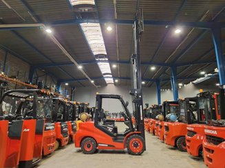 Four wheel front forklift Hangcha XF35G-2 - 9