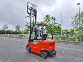 Four wheel front forklift Heli CPD30