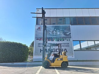 Four wheel front forklift Caterpillar GP25NTD