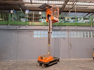 Vertical lift platform JLG 10MSP