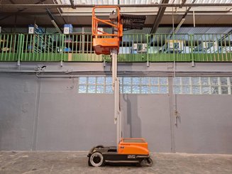Vertical lift platform JLG 10MSP
