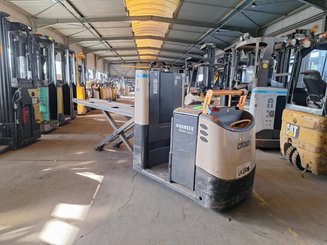 Low-level order picker Crown GPC3055-2.0