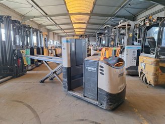 Low-level order picker Crown GPC3055-2.0