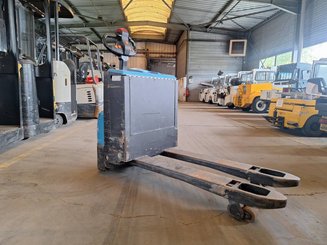Pedestrian pallet truck Heli CBD20-150