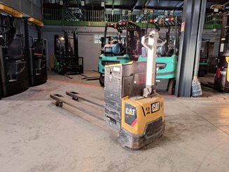 Pedestrian pallet truck Caterpillar NPP20N2 - 11