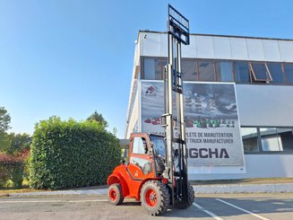All-terrain forklift Hangcha TT35-2