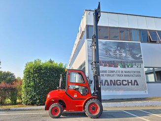 All-terrain forklift Hangcha TT35-2