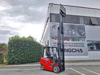 Four wheel front forklift Hangcha AE18 - 7