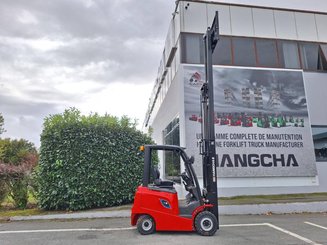 Four wheel front forklift Hangcha AE18 - 9