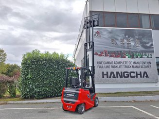Four wheel front forklift Hangcha AE18 - 11
