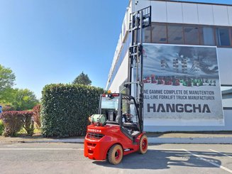 Four wheel front forklift Hangcha XF35G-2