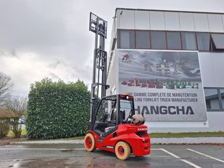 Four wheel front forklift Hangcha XF35G-2