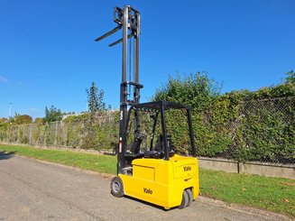 Three wheel front forklift Yale ERP20 ATF