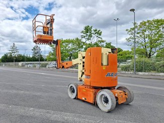 Articulated boom lift platform JLG E300AJP - 8