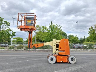Articulated boom lift platform JLG E300AJP