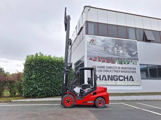 Four wheel front forklift Hangcha XF35D-2 - 8