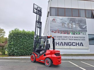 Four wheel front forklift Hangcha XF35D-2 - 10