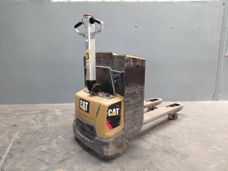 Pedestrian pallet truck Caterpillar NPP20N2