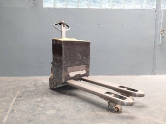 Pedestrian pallet truck Caterpillar NPP20N2