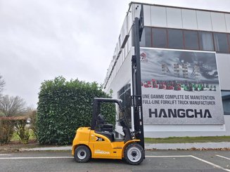 Four wheel front forklift Hangcha XE30-i - 9