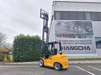 Four wheel front forklift Hangcha XE30-i - 10