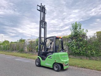 Four wheel front forklift Hangcha XC35i
