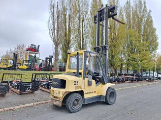 Four wheel front forklift Hyster H4.00XM-5