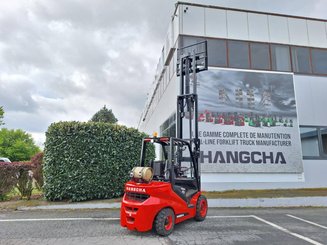 Four wheel front forklift Hangcha XF35G-2