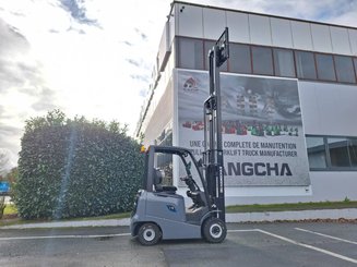 Four wheel front forklift Hangcha AE15 - 9