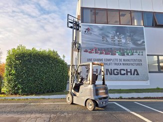 Four wheel front forklift Hangcha AE15 - 10