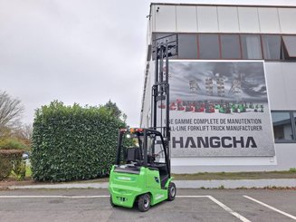 Four wheel front forklift Hangcha AE20Ci - 11