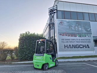 Four wheel front forklift Hangcha AE20Ci - 11